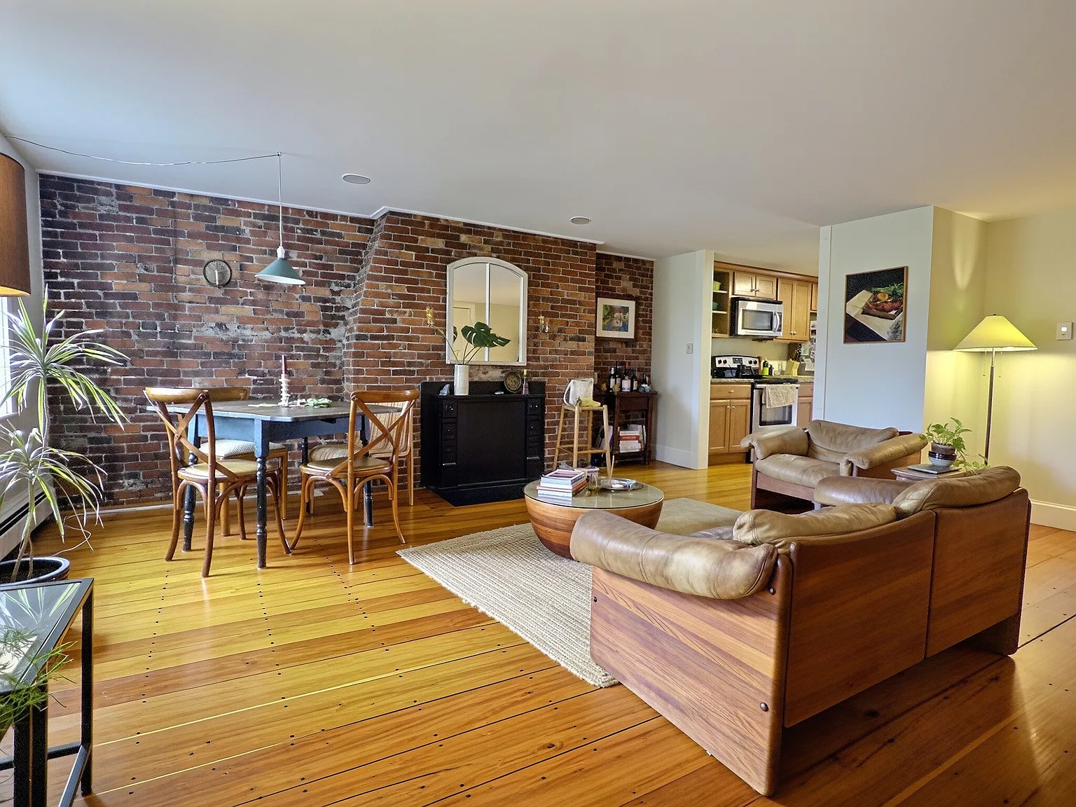 1 bed, $2,100 — Photo 2