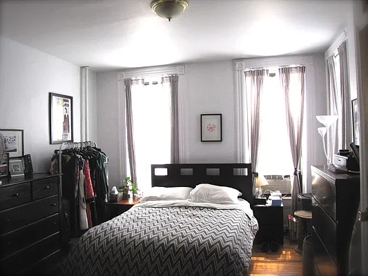 Rented by Realty Collective | media 19