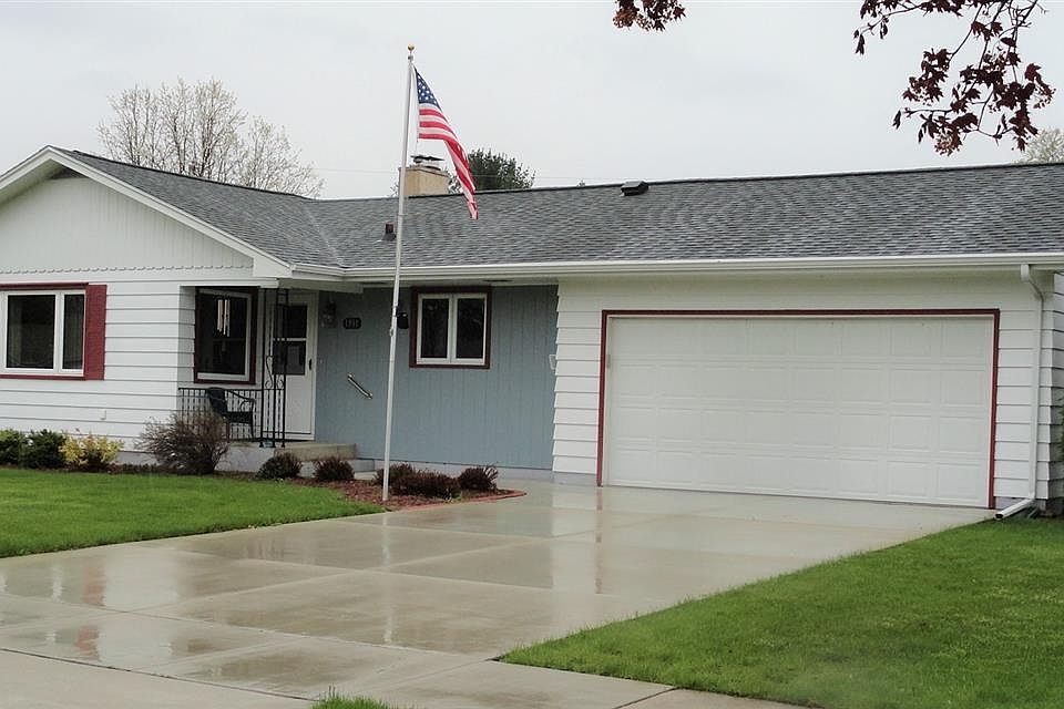 1st image of 1911 Bond Pl