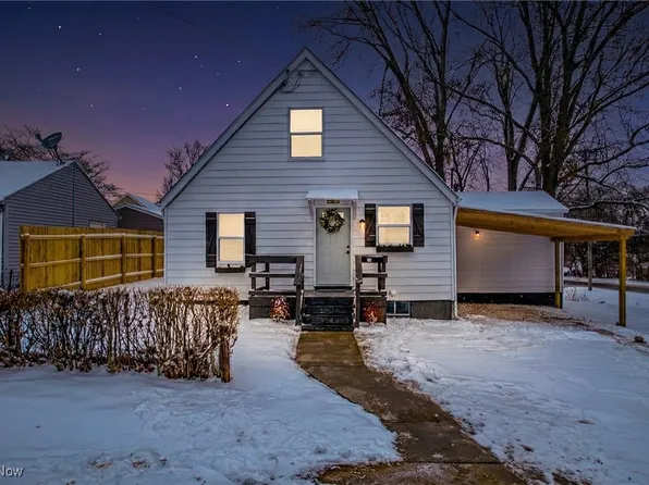 32 29th St SW, Barberton, OH 44203