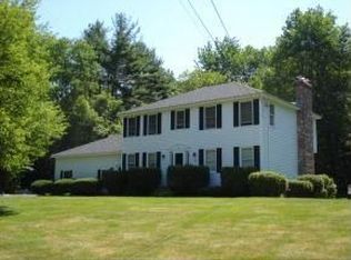 100 Chappy Ln, Salem, NH 03079