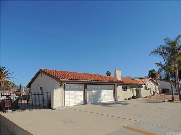 2nd image of 43208 Acacia Ave