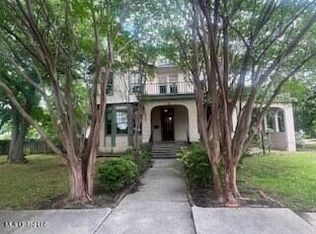 56 John St, Clarksdale, MS 38614
