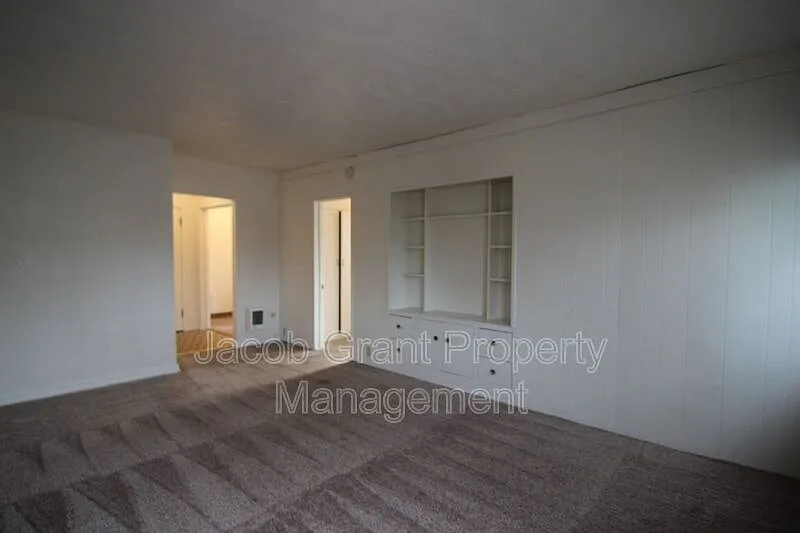 1 bed, 1.0 bath, 625 sqft, $845 — Photo 2