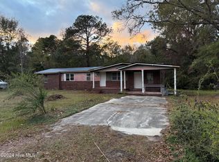 2850 Bell Williams Rd, Burgaw, NC 28425