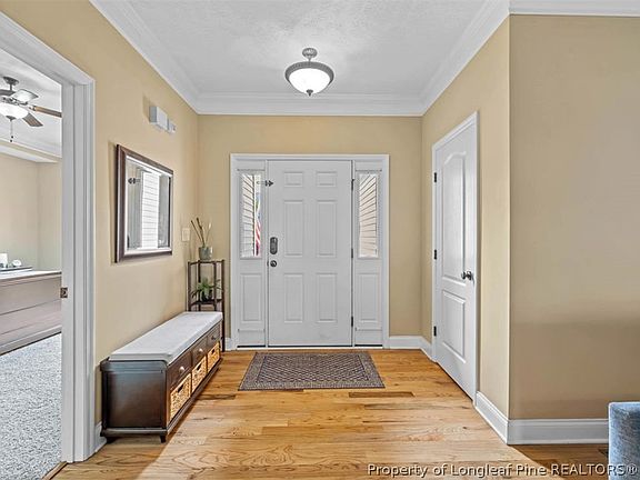 5th image of 2713 De Koven Dr