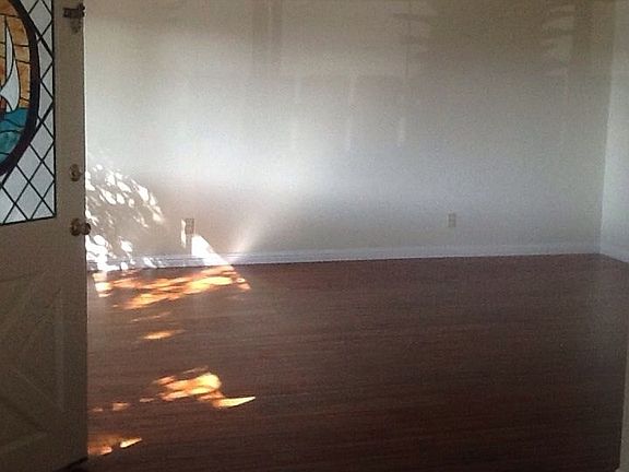 4th image of 2390 Santa Ana Ave