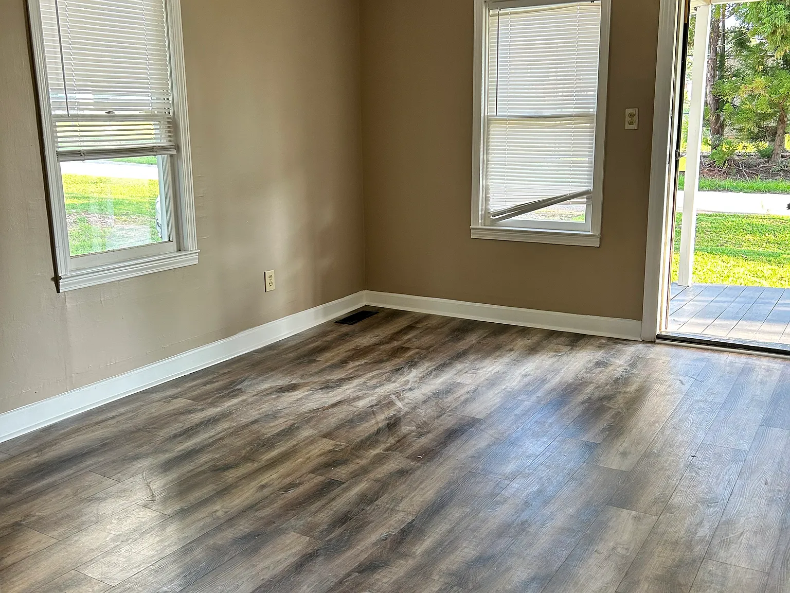 2 bed, 774 sqft, $1,100 — Photo 4