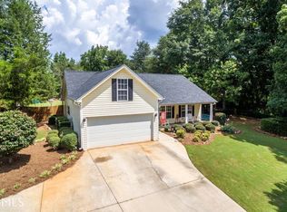15 Crooked Creek Dr, Covington, GA 30016