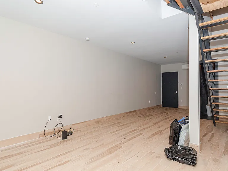 2825 Snyder Ave #1C — Photo 12