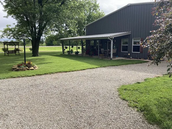 1401 Highway K268, Lyndon, KS 66451