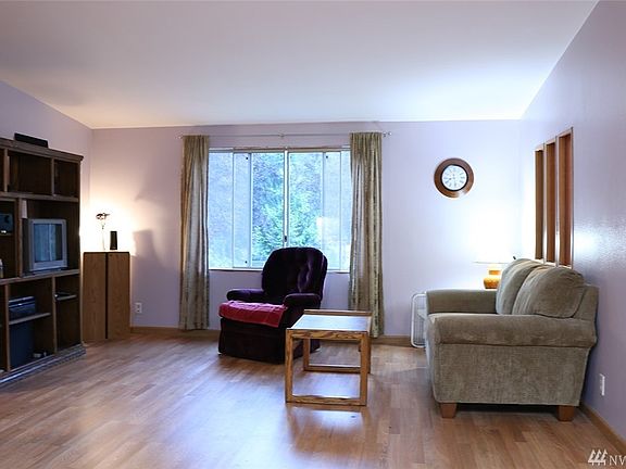 3rd image of 21110 127th St E
