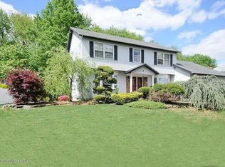 4 Warne Rd, Matawan, NJ 07747