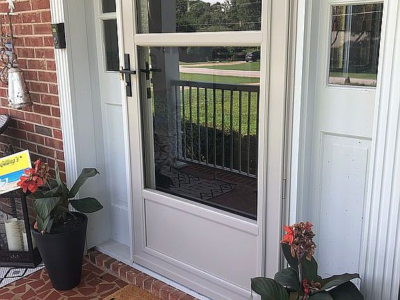 4th image of 285 Weatherstone Dr