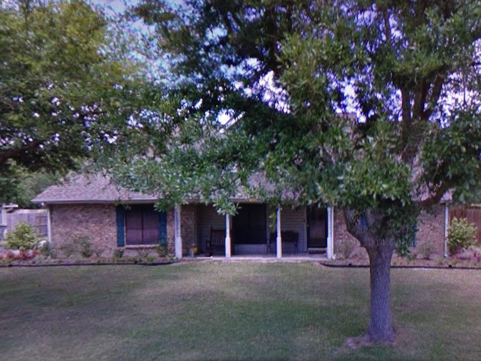 1st image of 711 Laurel St