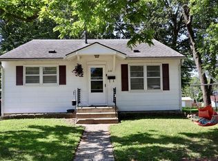 218 W Market St, Warrensburg, MO 64093