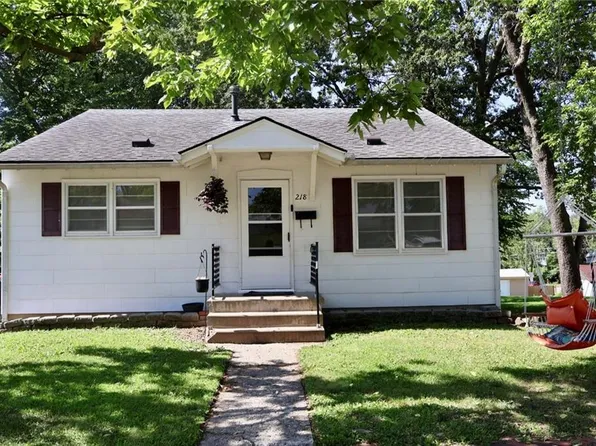 218 W Market St, Warrensburg, MO 64093