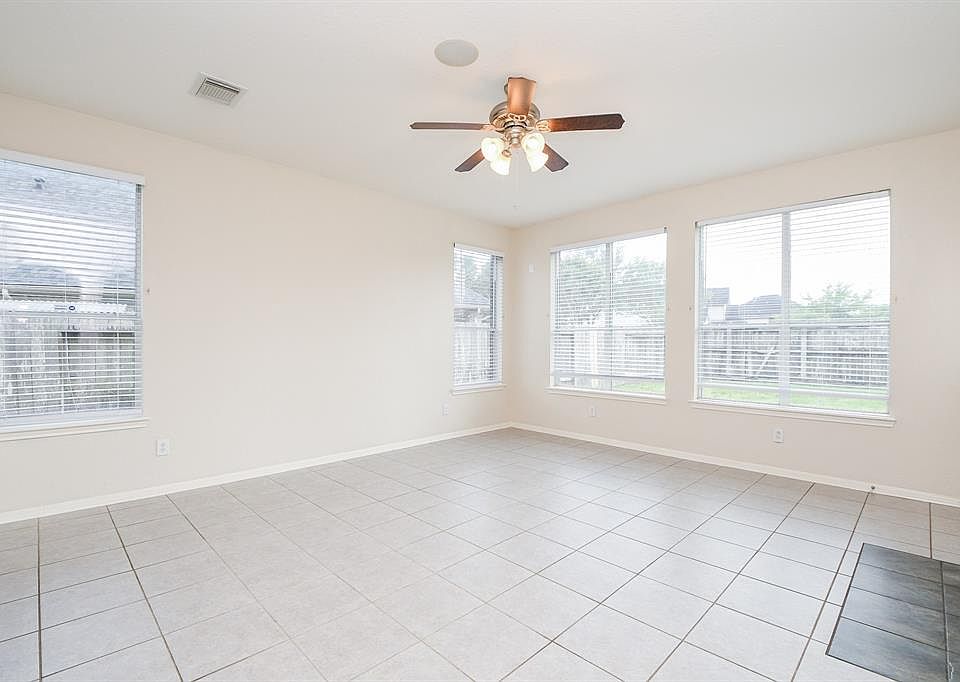 1st image of 6211 Royal Hollow Ln