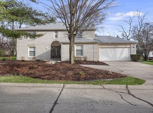 29660 Mayfair Dr, Farmington, MI 48331