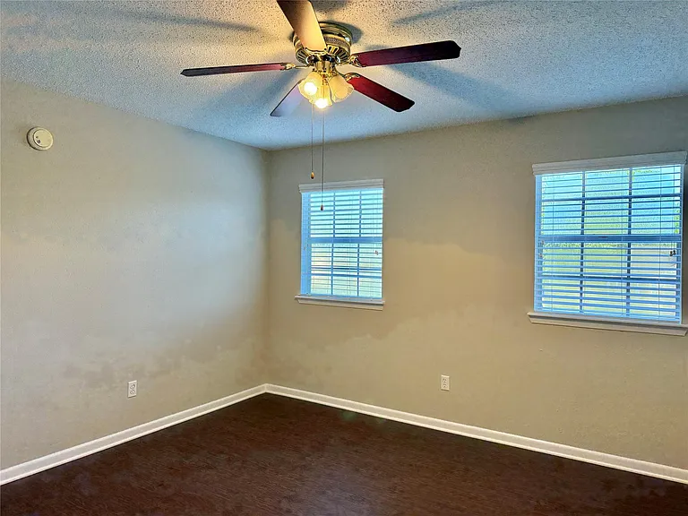 2923 Cottonfield Way — Photo 9
