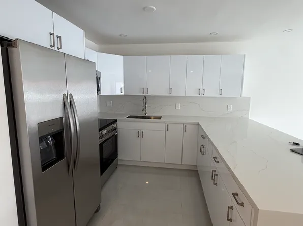 6070 W 19th Ave APT 315, Hialeah, FL 33012