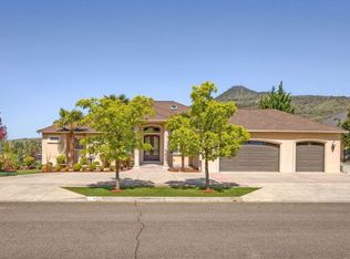 107 Monterey Dr, Medford, OR 97504