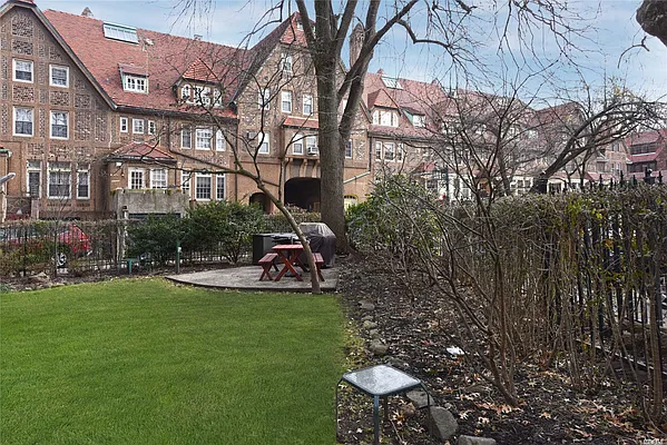 Sold by Exit Kingdom Realty | media 32