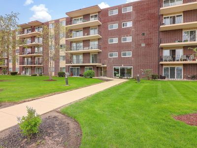 5300 Walnut Ave APT 4D, Downers Grove, IL, 60515