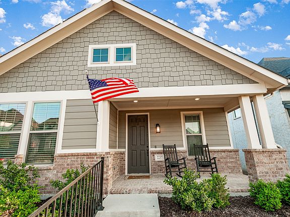 3rd image of 2237 Stella Ln