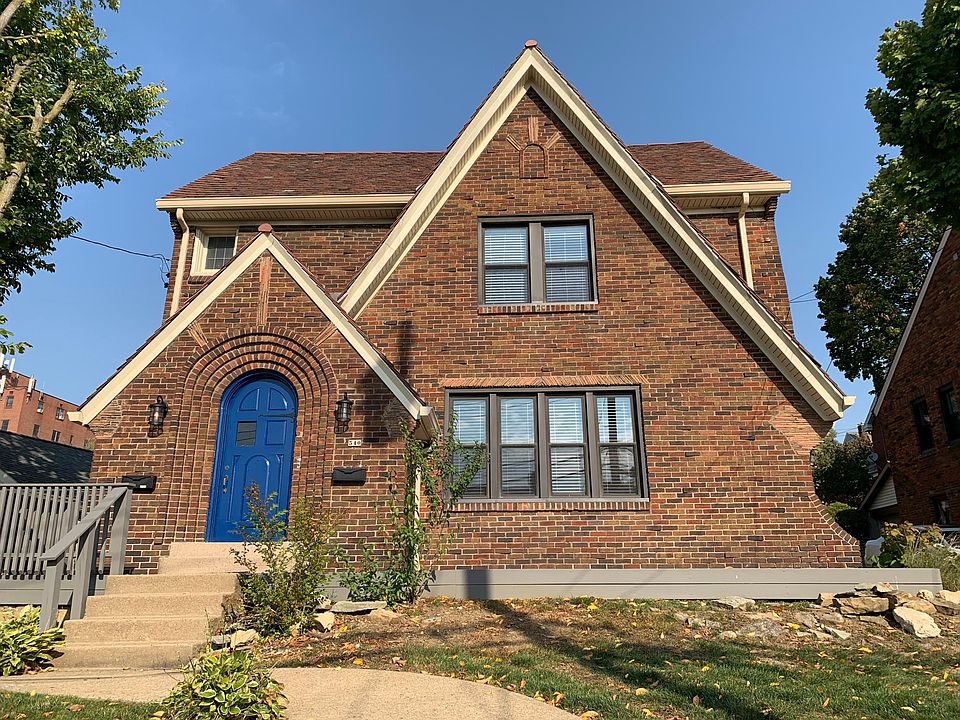 Exterior front view