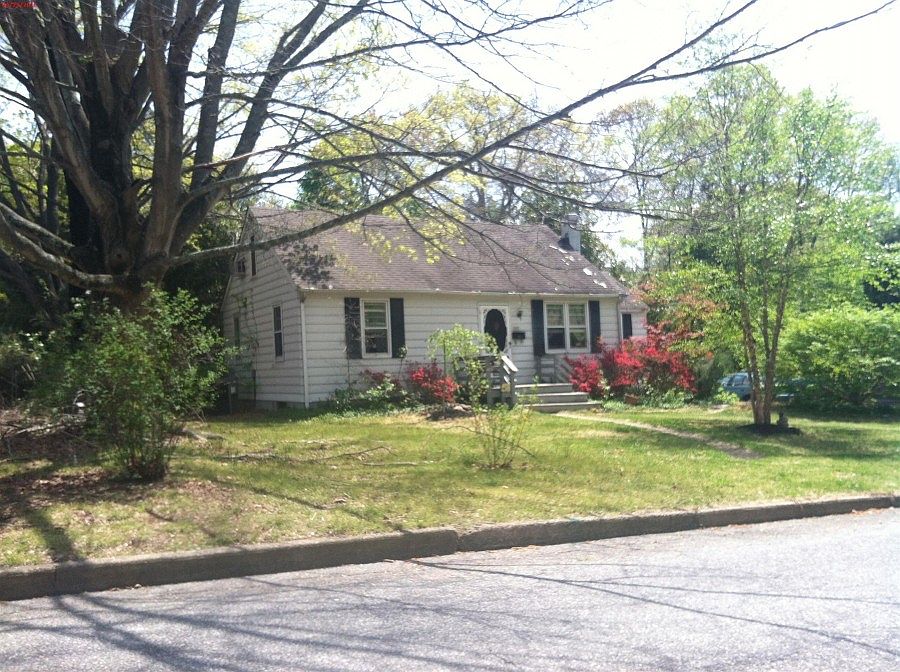 2nd image of 505 McKinley Ave