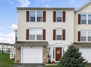 117 N Savanna Dr, Pottstown, PA 19465