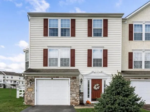 117 N Savanna Dr, Pottstown, PA 19465