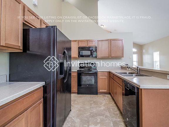 4th image of 403 Woodbury Pines Cir