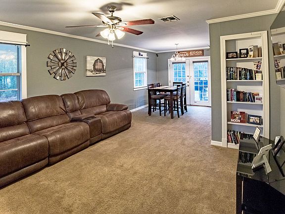 2nd image of 5519 Buzzie Ln