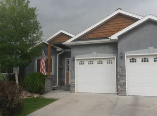 204 Crossroads Cir, Montrose, CO 81401