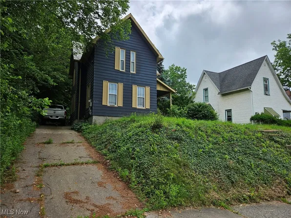 275 High St, Wadsworth, OH 44281