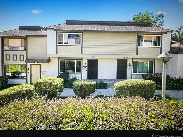 2266 Shady Hills Dr — Photo 1