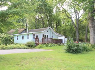 16 Lake Shore Dr, Wales, MA 01081