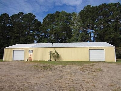 1st image of 133 E Industrial Park Blvd