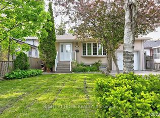 320 Rathburn Rd, Toronto, ON M9B 2L8