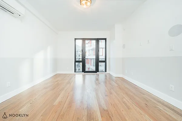Rented by Nooklyn NYC LLC | media 68