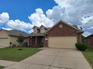 6448 Alexandra Meadows Dr, Fort Worth, TX 76131