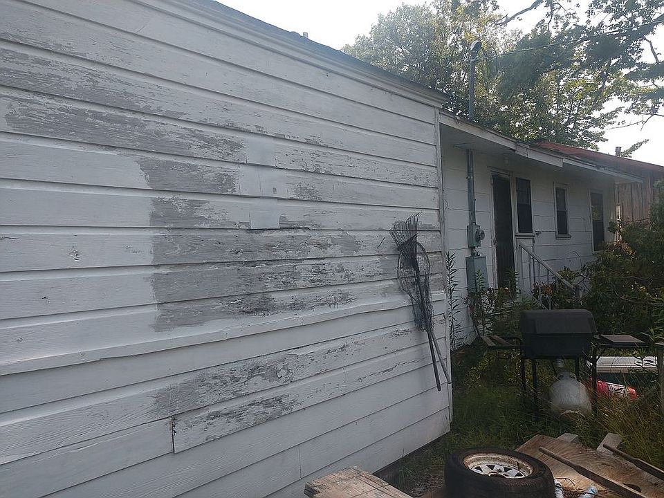 2nd image of 2102 W 29th Ave
