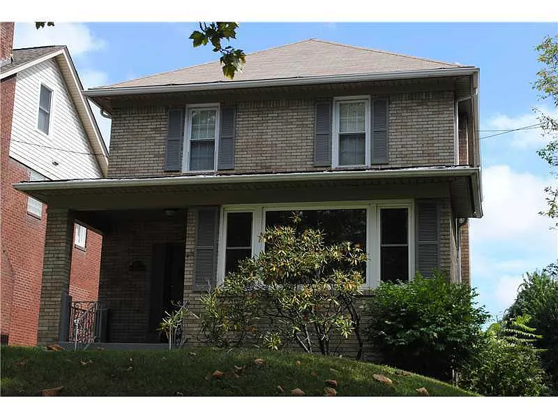 2835 Beechwood Blvd photo 1