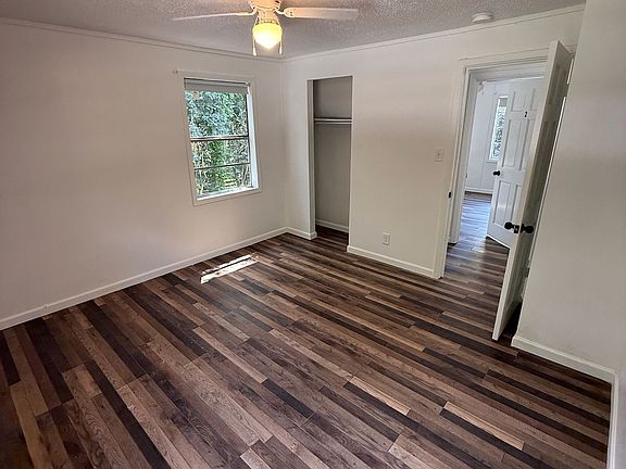 5th image of 806 Armory Dr