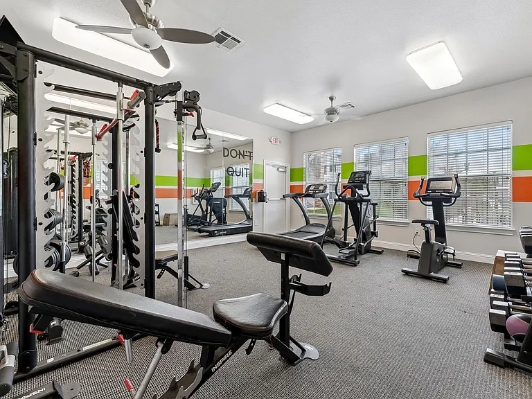 Point Royale Apartments — Photo 37