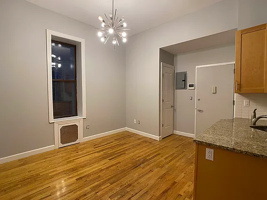 Rented by Tourma Realty LLC | media 31