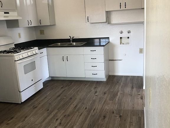 2nd image of 1019 Calle De Suenos