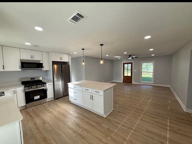 328 Old Airport Rd — Photo 6